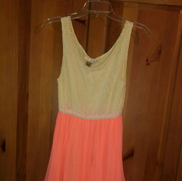 Sold - Picture 4 of 8